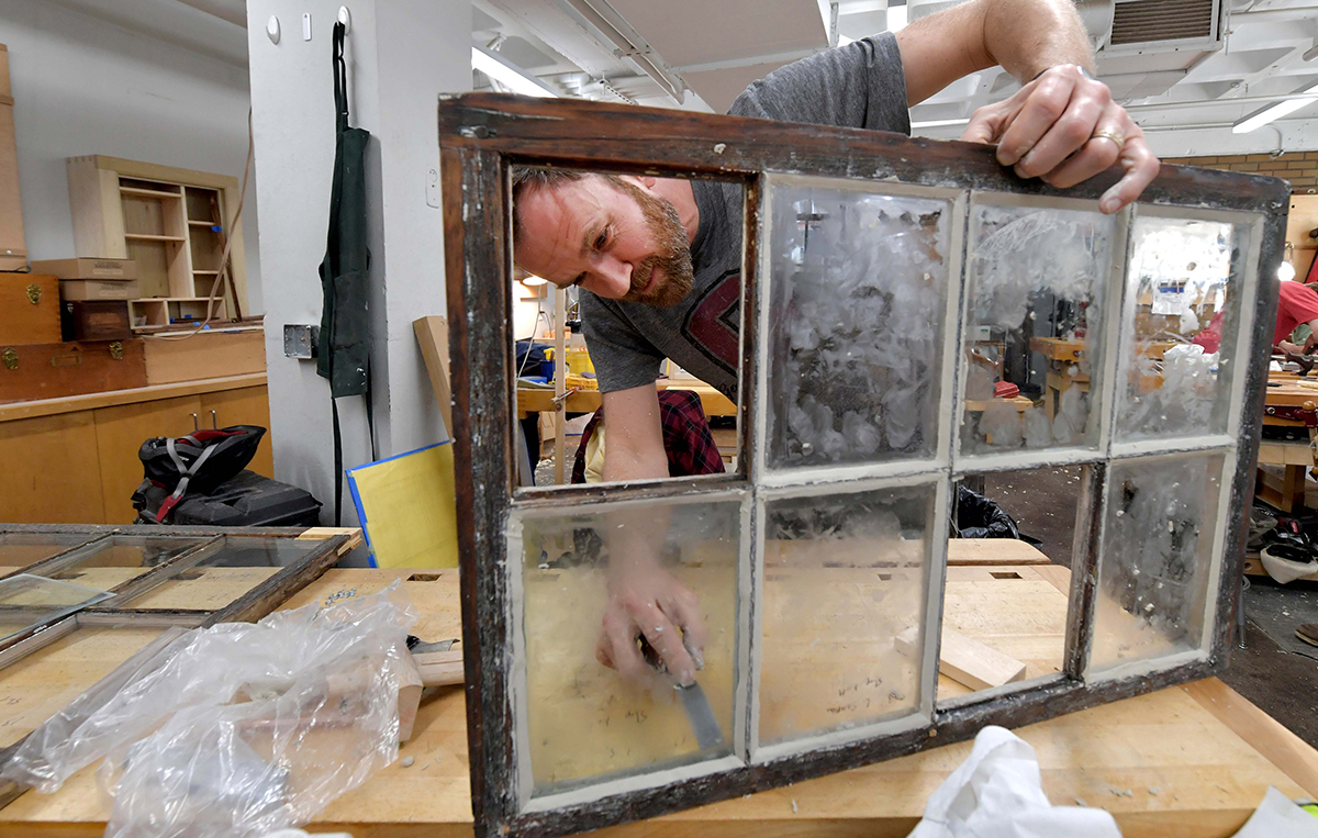 Restoring a window frame