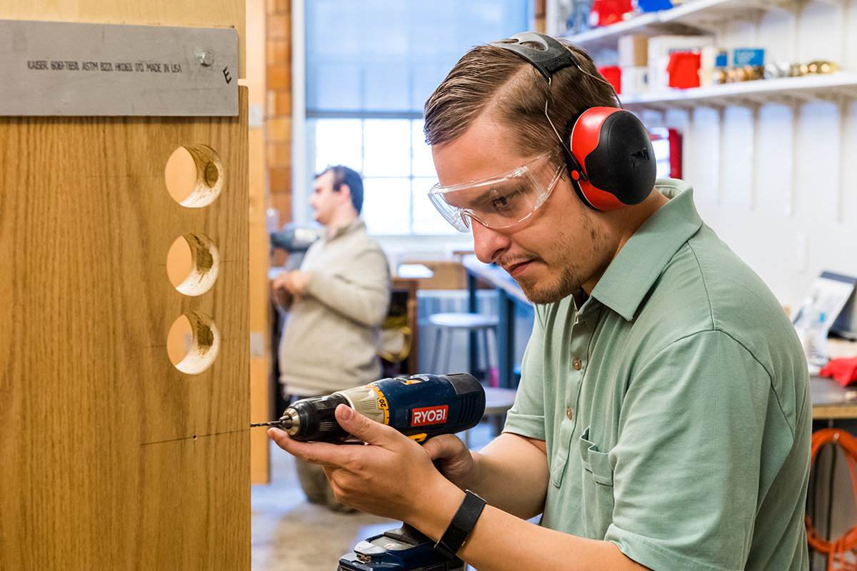 Veteran locksmithing student