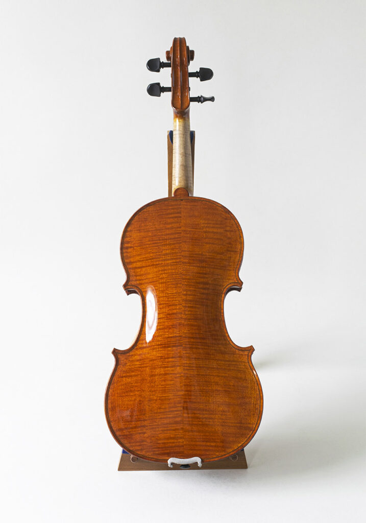 Back of Violin by Veronica Vaillancourt VM '21