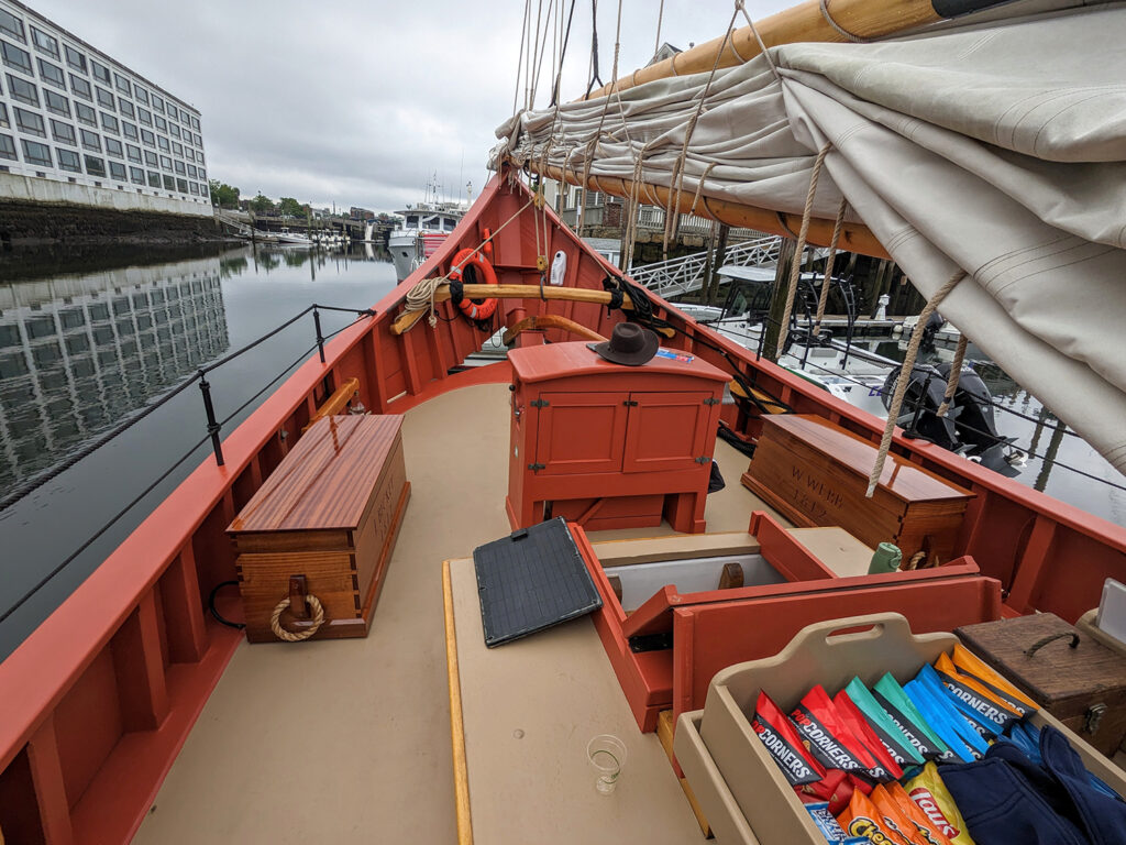 Bow of The Fame with the drinks chests on the left and right sides